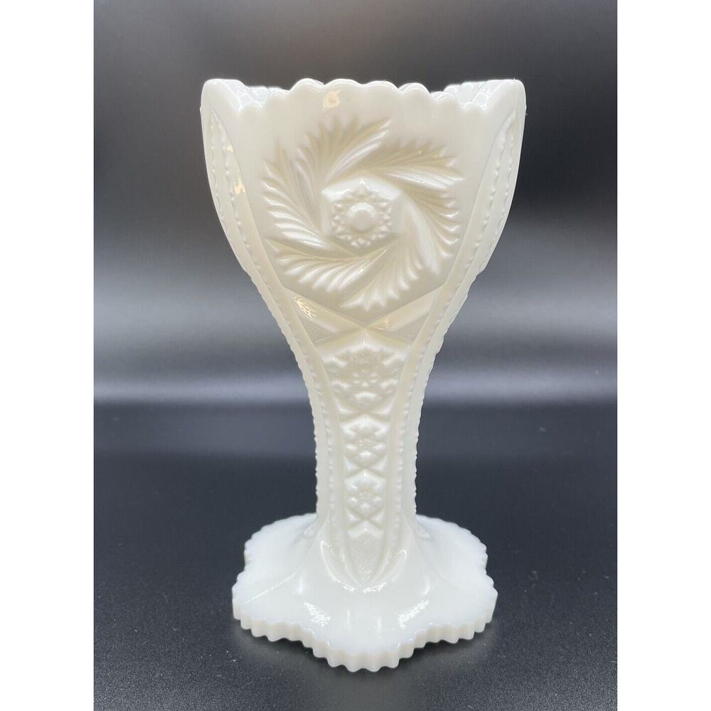 Vintage MCM Kemple Aztec Whirling Hobstar Pinwheel 8" Milk Glass Vase